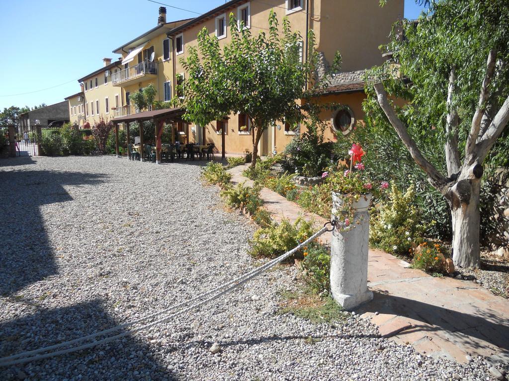 Agriturismo Le Mura Del Gherlo Villa Valeggio sul Mincio Exteriör bild