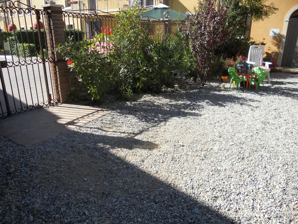 Agriturismo Le Mura Del Gherlo Villa Valeggio sul Mincio Exteriör bild